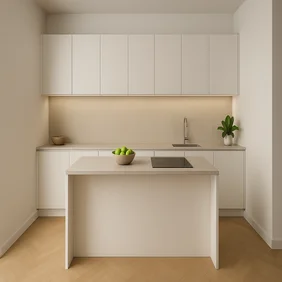Reformas en Málaga con Irureform 59 Reforma minimalista de cocina en Málaga con muebles blancos.