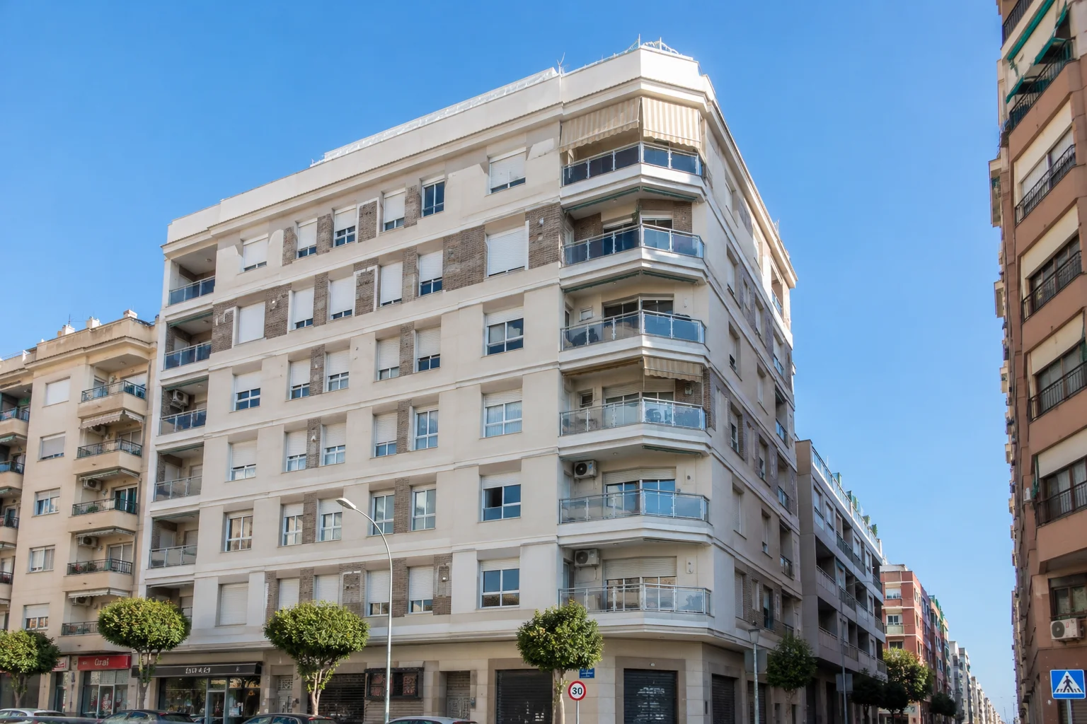 Rehabilitación fachada edificio vecinos Málaga